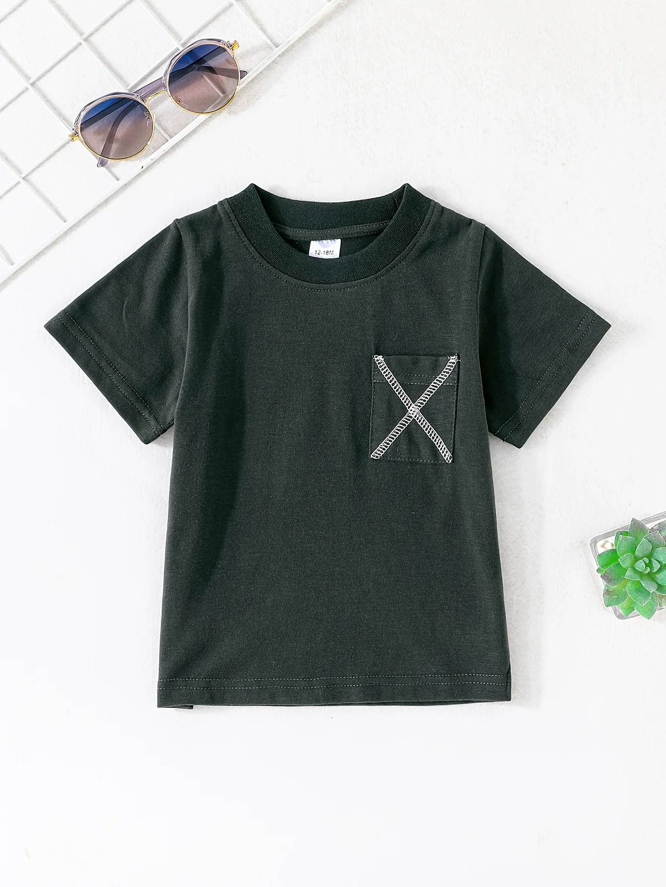 Summer's Must-Have: Simple, Versatile Solid-Color Short Sleeve Tees for Infant Boys