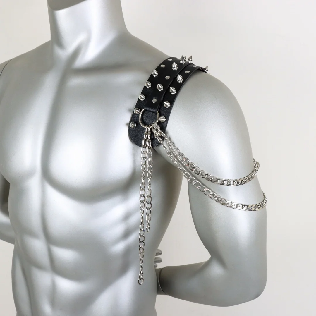 Sexy Herrengürtel PU-Leder Harness Strap mit Brustkette Schultergürtel Metallring Y2k Goth Punk Cosplay Zubehör – Detail 6
