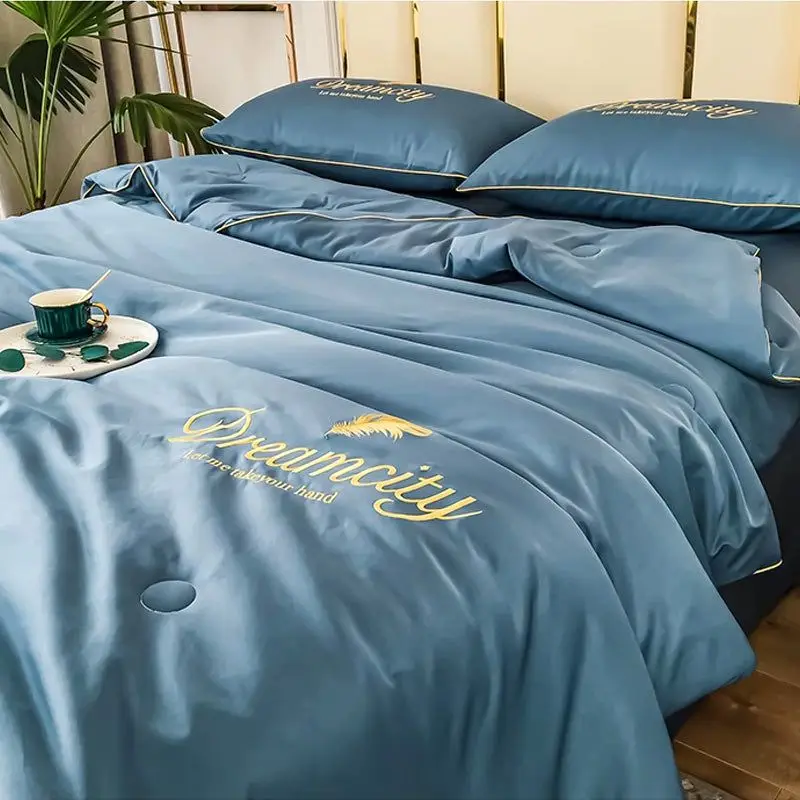 

Summer Simple Ice Silk Quilt Washed real silk air conditioner, printed and dyed with ice silk, embroidered with Tencel summer