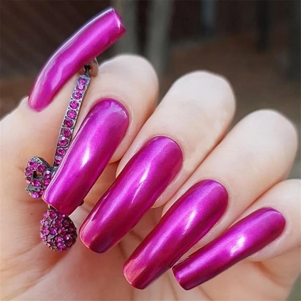 Esmalte Rosa: Tend&ecirc;ncia e Dicas para Usar o Esmalte Rosa com Efeito  Espelhado