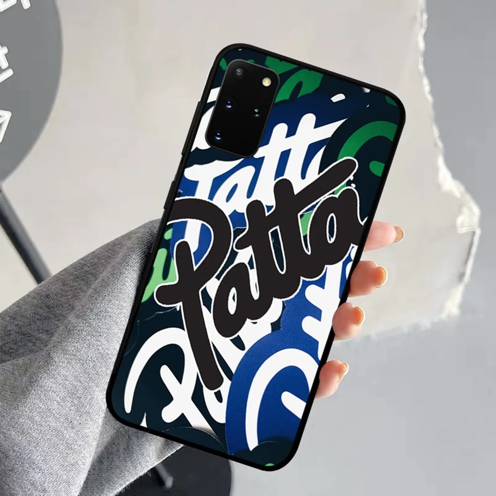 Chic Patterned Phone Case – Sleek Protective Design