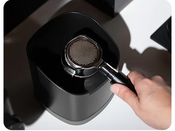 IKAPE V2 Knock Box, Espresso-Grund-Organizer, rutschfeste, abgeschrägte Kaffee-Knock-Box, Barista-Werkzeug, verbessert für eine bessere Manipulation – Detail 4