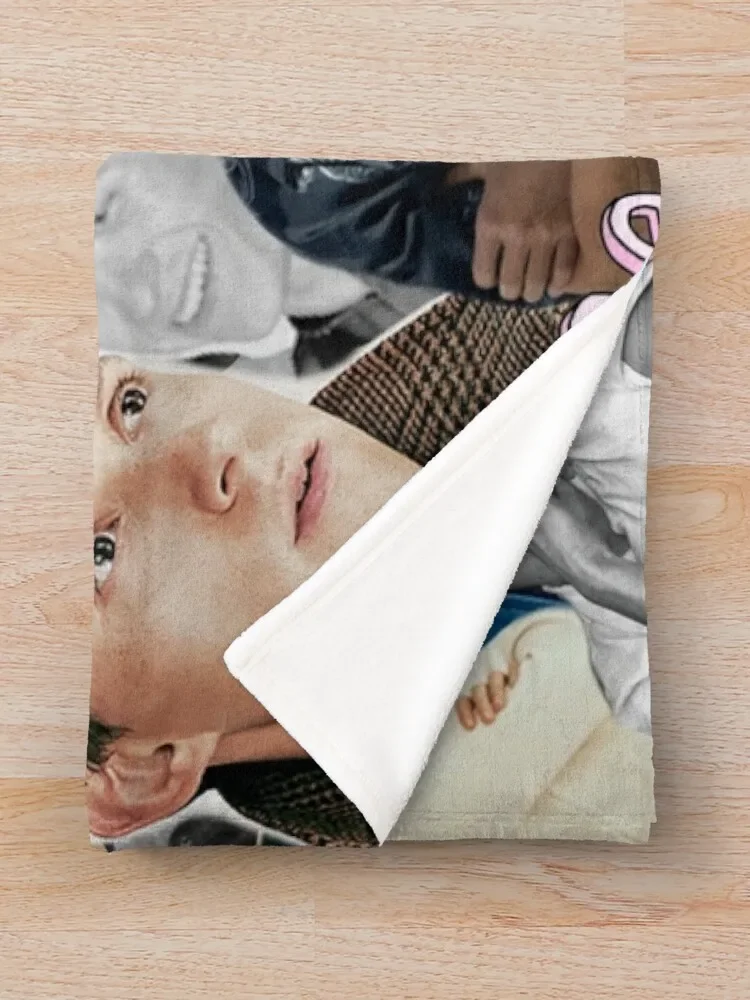 Tomasito ay ������ ���, ����ִ� ����, ũ�������� ��� ���