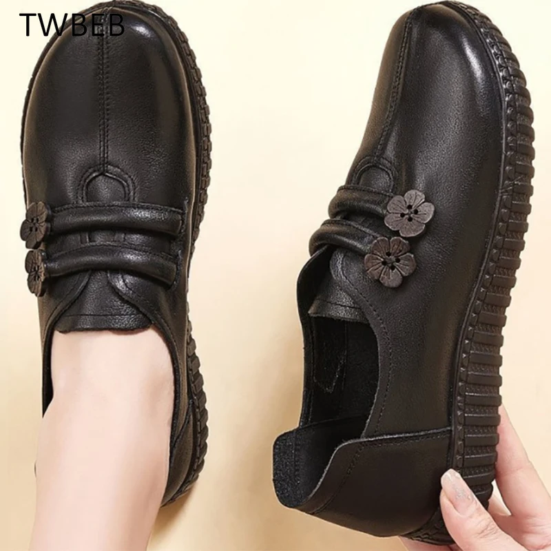 

Новинка 2022, Женская Корейская версия, мягкие кожаные туфли на плоской подошве, модная женская обувь с мягкой подошвой, уличные повседневные туфли для мам