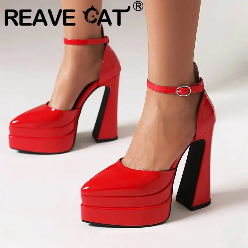 

Женские лакированные туфли REAVE CAT, туфли-лодочки с острым носком на массивном каблуке 14 см и двойной платформе 5 см, ремешок с пряжкой на щиколотке, большой размер 43, привлекательная искусственная кожа