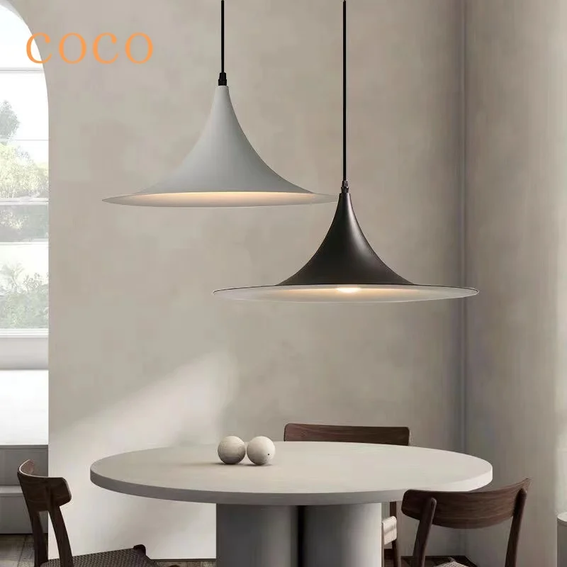 

Creative Minimalist Flying Saucer Angle Pendant Lighting Modern Nordic Cafe Lights Bedroom Dining Room Home Decor Chandeliers