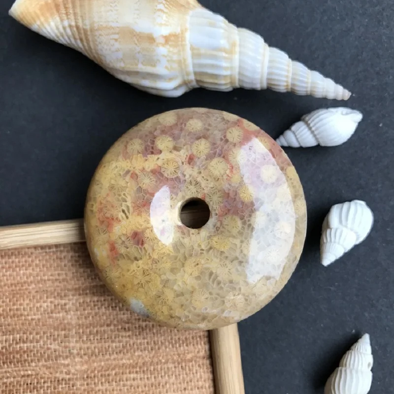 

Бусины из натурального камня, 35-45 мм