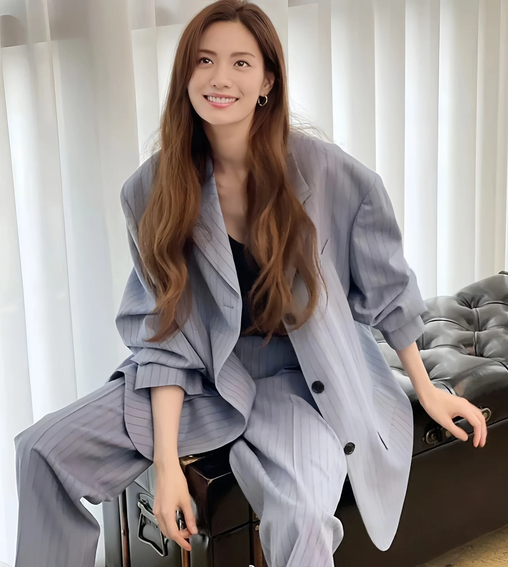 

2023 Women's Clothing Clean and simple suit