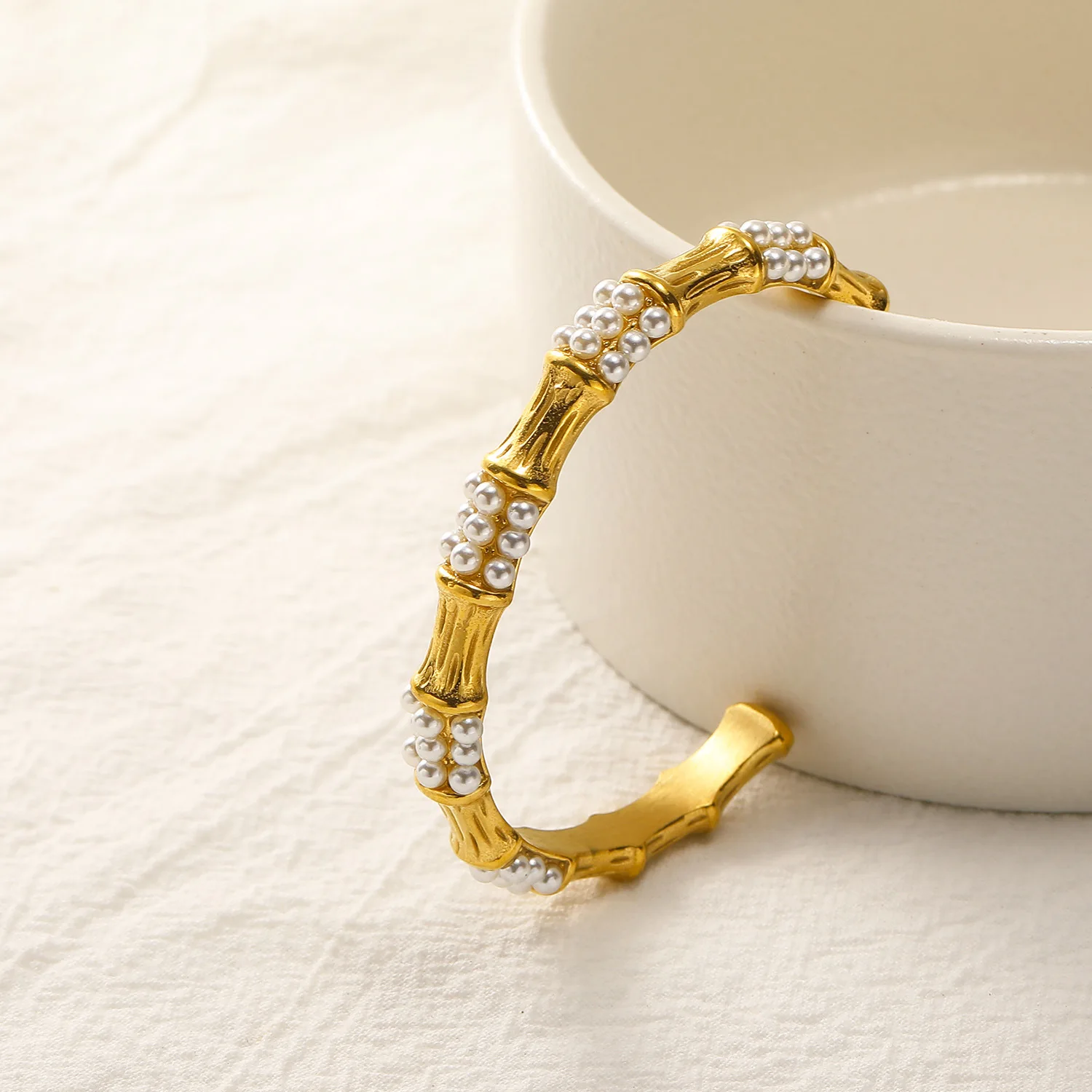 Delicate Style Open Bamboo Joint Shape Round Pearl Bangle Inlaid Sparkling CZ Zircon Waterproof Bracelet Women Elegant Jewelry