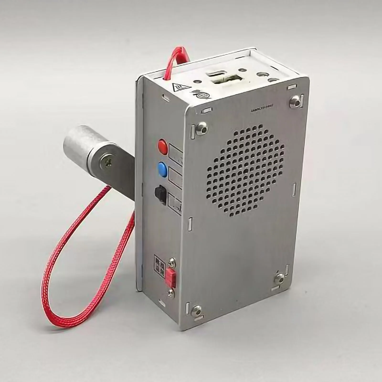 מחולל חירום נייד עם פנס LED, רדיו וטעינת USB, ספק כוח לשרידה במחנאות, דיג