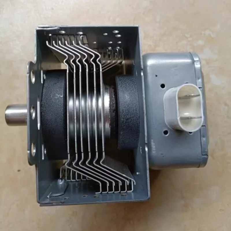 Slide image 07590dd75c204fd1ad3153fcd5b8a9b4