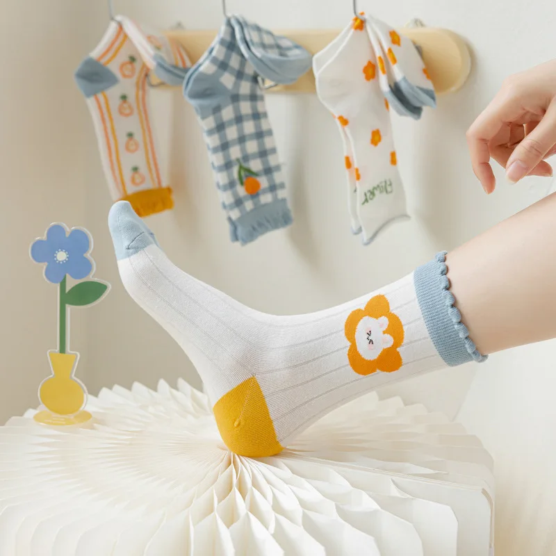 

Носки женские средней длины с японским мультяшным рисунком, модные тонкие женские носки в Корейском стиле, всесезонные носки для колледжа