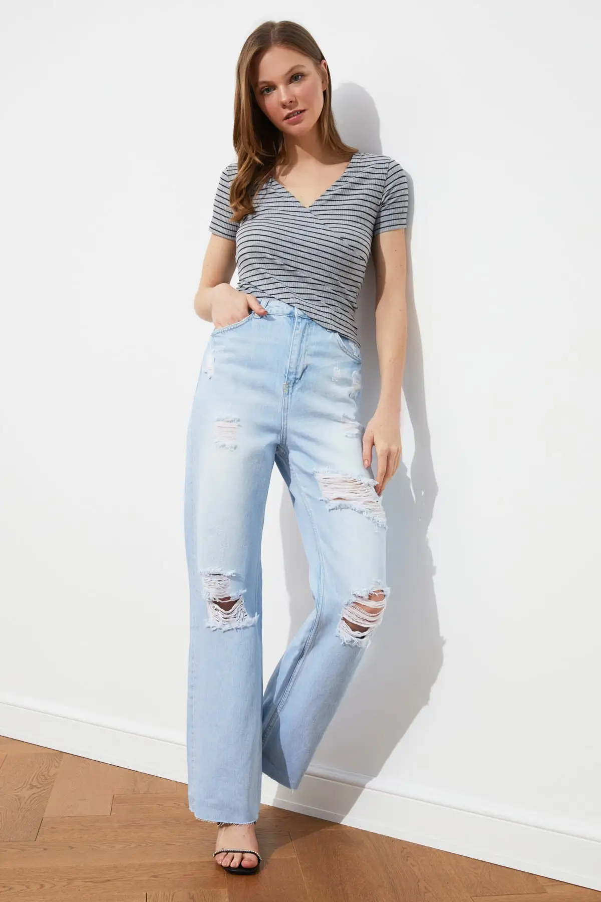 Trendyol Jeans Kaki Lebar 90 An Bel 