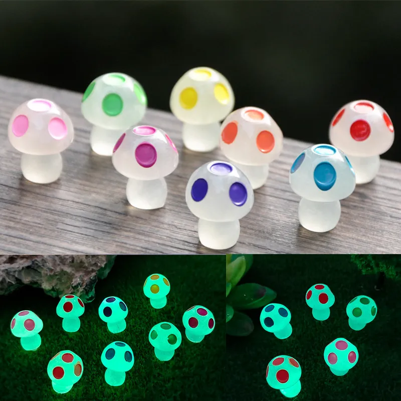 

5Pcs Mini Luminous Mushroom Home Decor Moss Landscape Ornaments Glowing Potted Ornament Miniature Gardening Fairy Garden