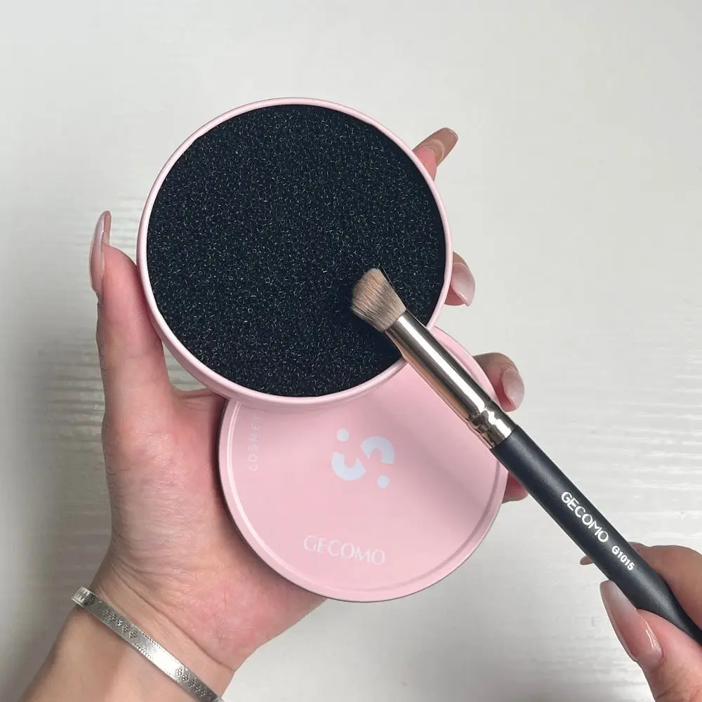 

Soft Makeup Brush Cleaner Lightweight Durable Makeup Brush Cleaning Box Dry Cleaning Portable Make Up Brush Cleaning Tool Girl