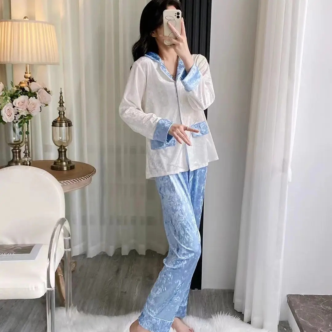 Autumn and Winter New Golden Velvet Pajamas Women's Long sleeved Pants Loose Casual Home Fury Set Can be Outworn