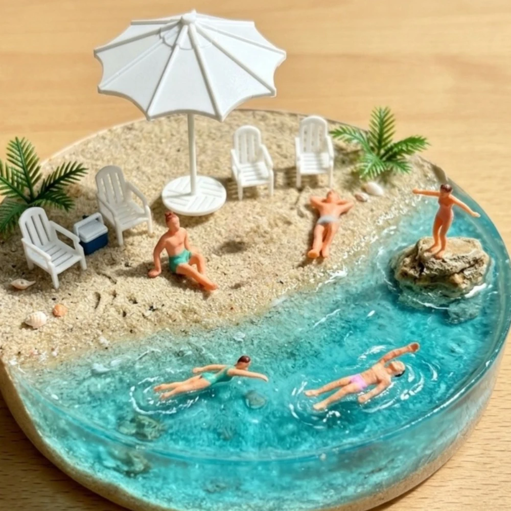Miniatur-Strand-Diorama-Set Zubehör, Modellbausatz mit Sonnenschirm, 4 Strandliegen und 5 Zufälligen Schwimmer-Figuren, für DIY-Bastelarbeiten