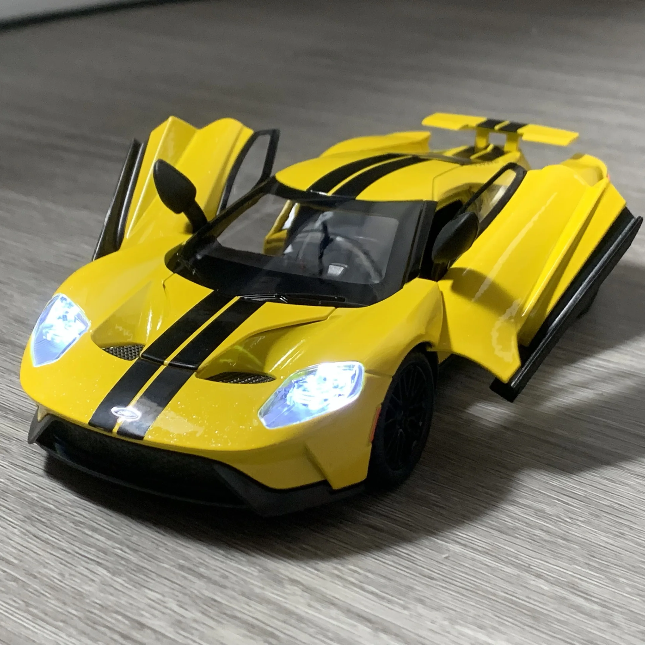1:24 Ford GT Supercar Model Samochodu z Metalu i Stopu, Dźwięk i
