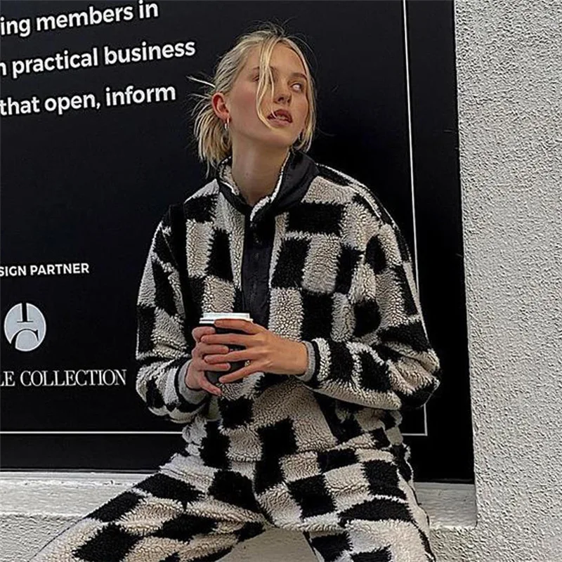 Autumn and Winter Women's 2023 Trend Long-sleeved Zipper Half-open Collar Plush Jacket Fashion Contrast Color Casual Trousers