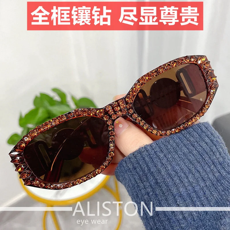 

2022 New Diamond Inlaid Sunglasses Women's Small Frame Cat's Eye Show Party Network Red Same INS