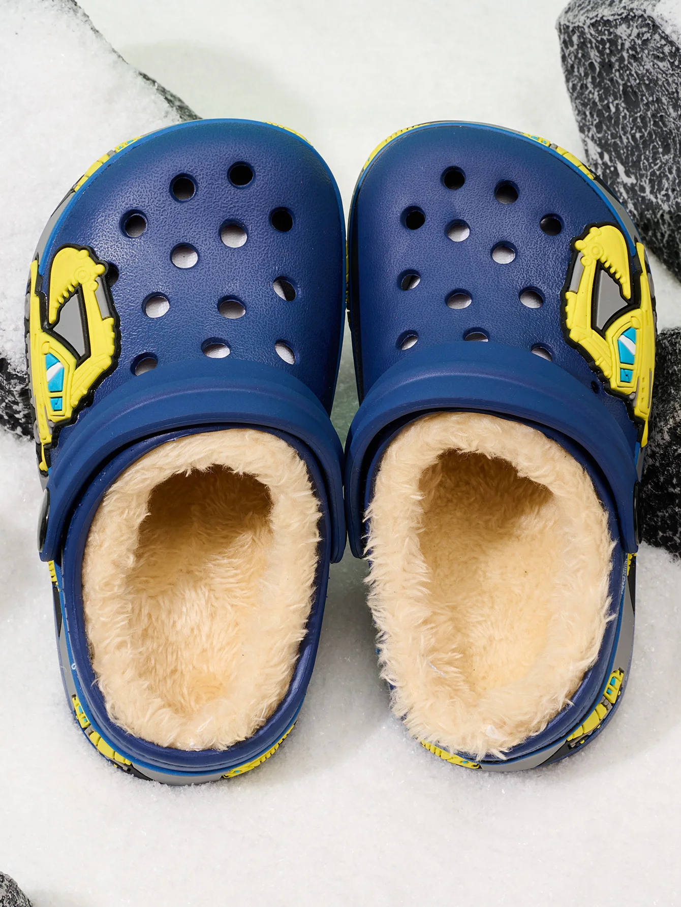 Garden Clogs Shoes New autumn and winter styles of comfortable casual and plush warm hole shoes for boys girls suede clogs eva house slippers