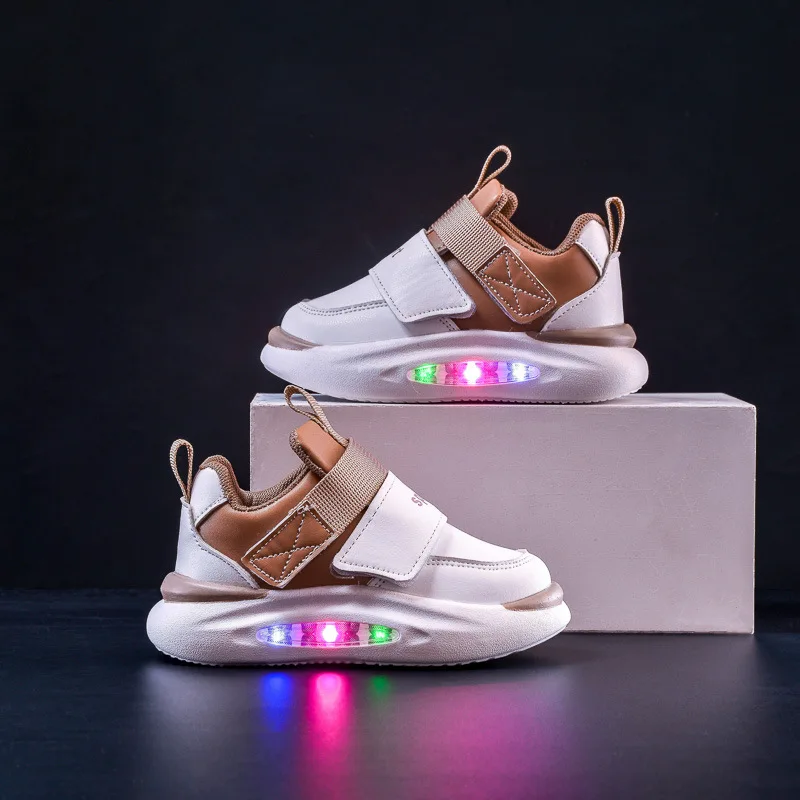 Children LED Shoes Boys Girls Fashion Lighted Casual Sneakers Spring Autumn Glowing Running Shoes Soft Sole Comfort Sports Shoes 2