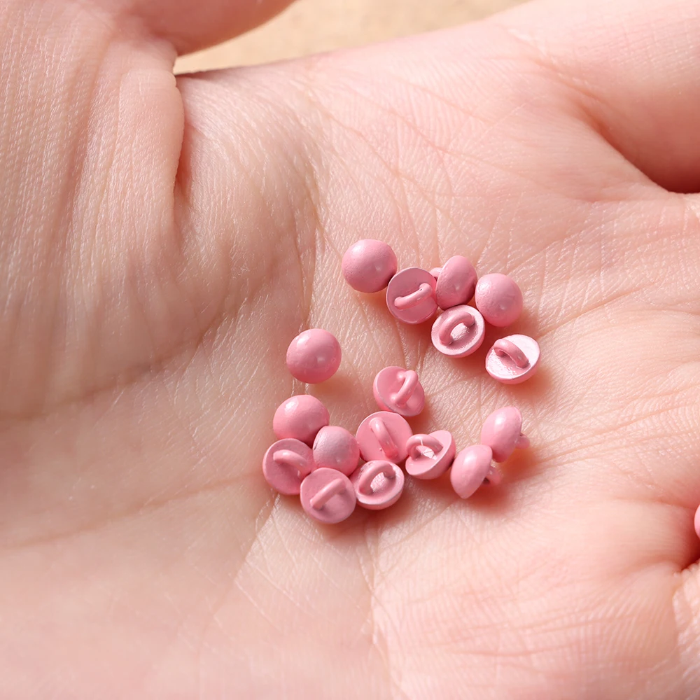 20pcs 10 Colors Mini DIY Belt Buckles Ultra-small Buckle  Mushroom Buttons 1/6 Dolls Clothing