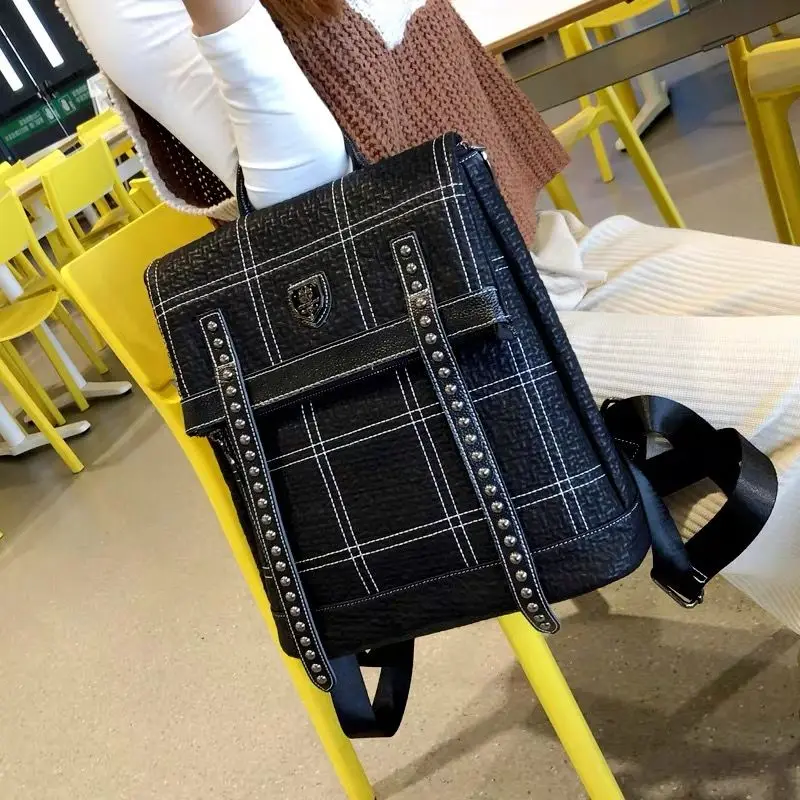 Leather Rivet Large Capacity Leather Backpack Women's Bag College Style Personalized Fashion Backpack Schoolbag Travel Bag New