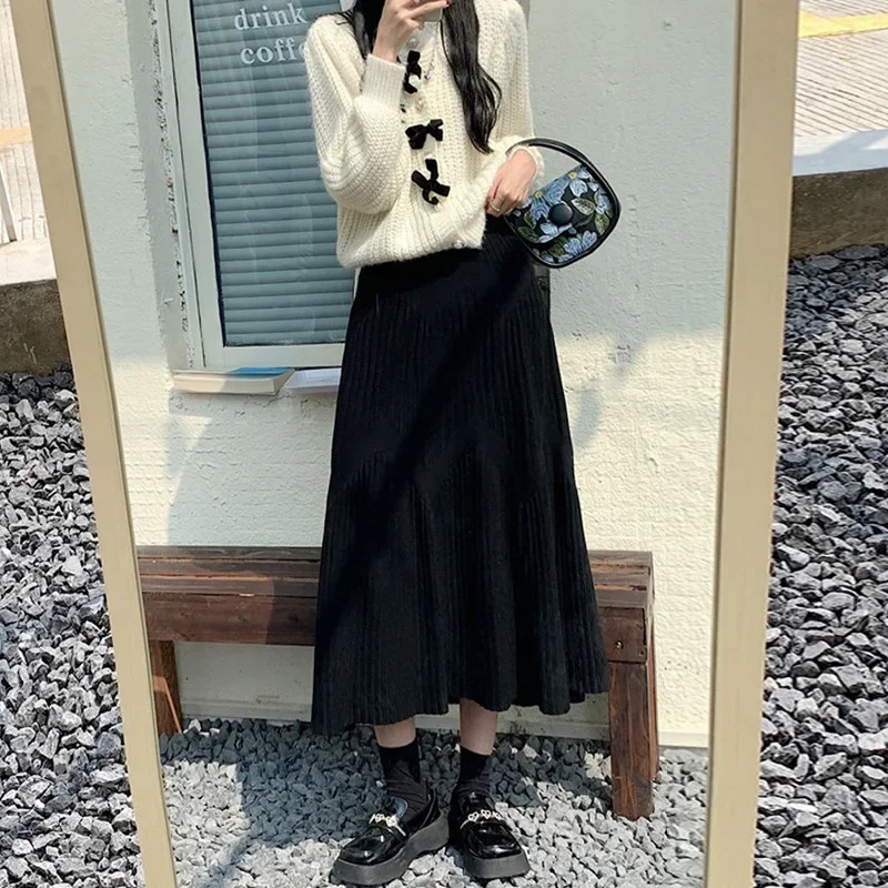 Maternity Knitted Midi Skirt Fashionable Autumn Winter Style A- Line Shape Slimming Large Hemline Suitable for Pregnant Women