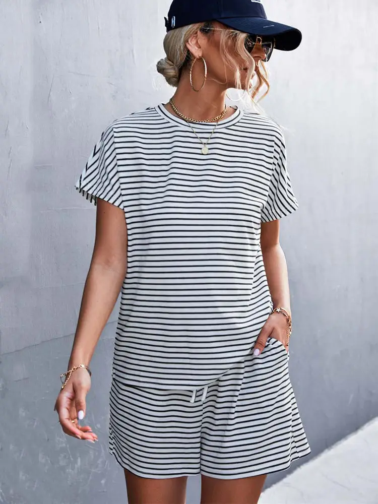 

2022 Summer Striped Lounge Wear Pajamas Women Sleepwear Home Suit Pjs Sets Homewear Pajama Set Female