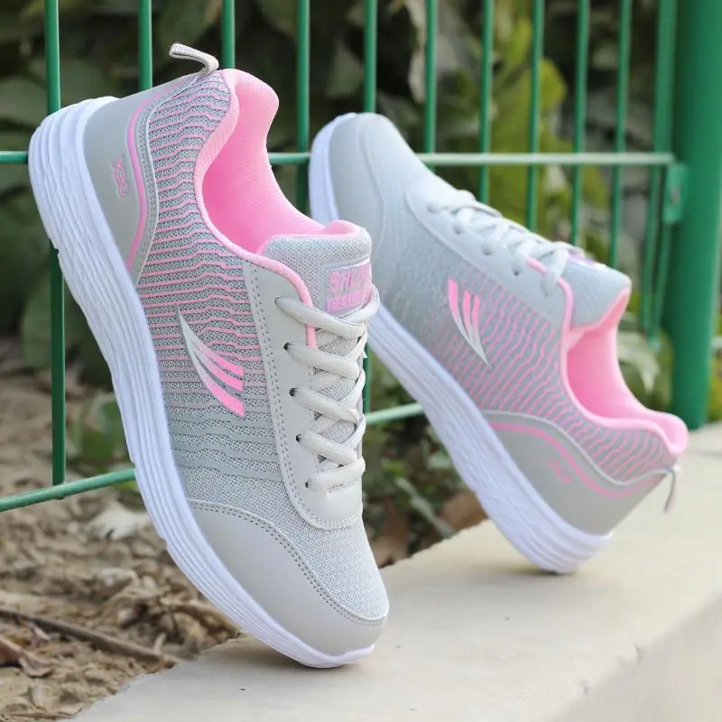 Spring and Autumn Ladies Daily Women's Shoes Casual Sports Korean Fashion Breathable Flat Bottom Running Light Travel Sneakers 
