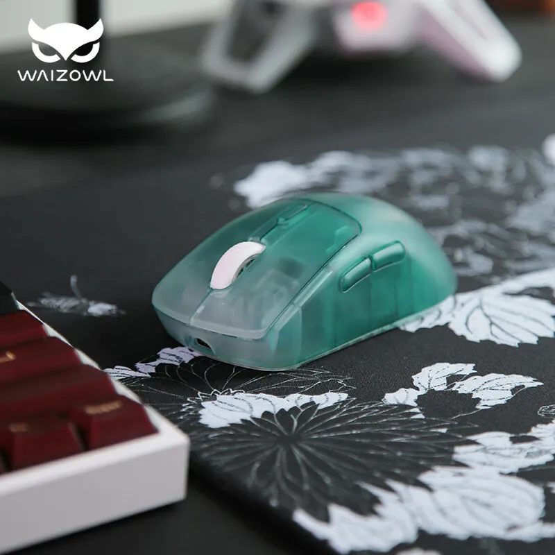 

WAIZOWL Ogm Pro Mouse Tri Mode Bluetooth Wireless Paw3395 Lightweight Ergonomics Gamer Mouse Accessory for Computer Gaming Gift