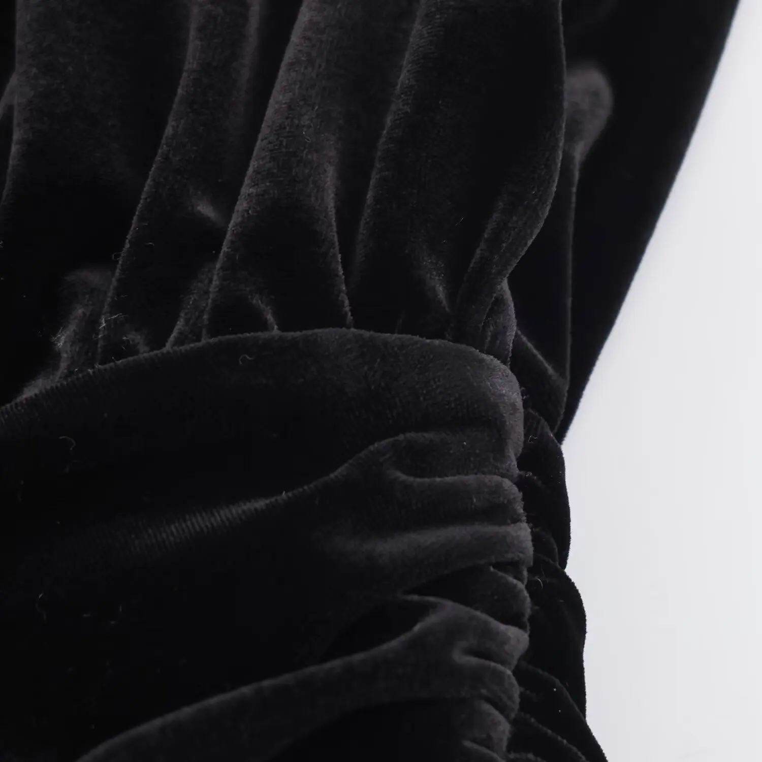 Women's Elegant Slim Shoulder Pads Mini Black Dress Female Summer New Sleeveless Velvet Ruffle Party Dress Fashion Lady Ol Dress