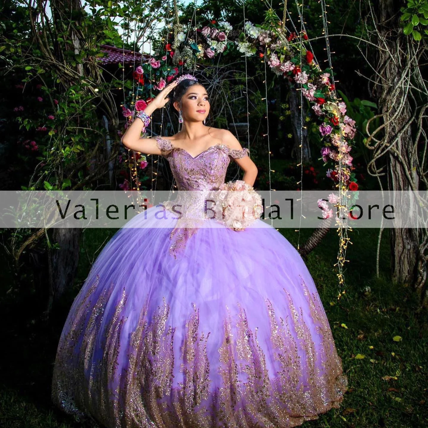 

Sparkly Purple Princess Ball Gown Quinceanera Dress 16 Sequined Bow Lace Up Birthday Party Gowns Vestidos De 15 Quinceañera