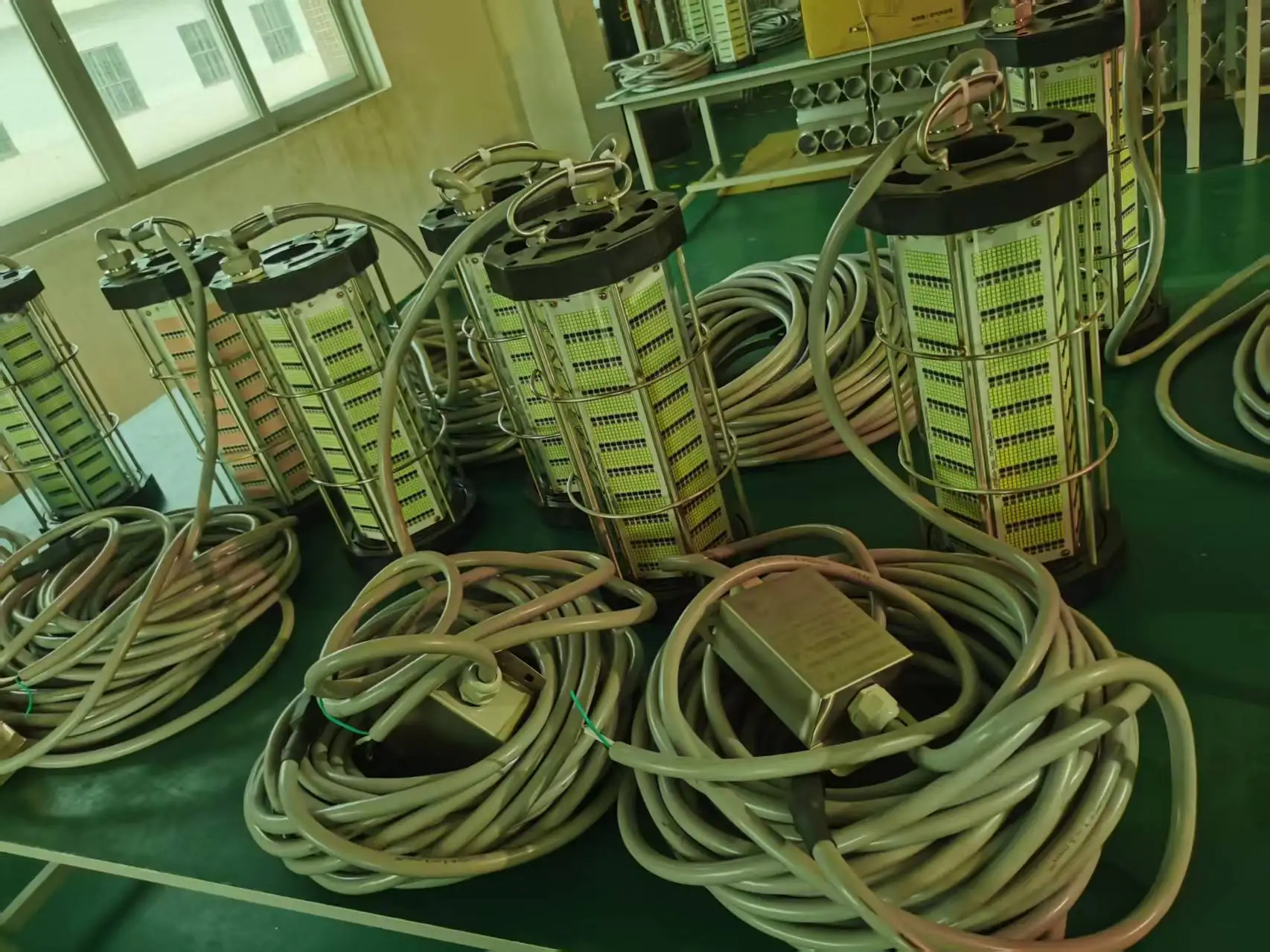110V/220V 2000w 그린 IP68 방수 심해 어류 유인 알루미늄 합금 LED 낚시등 (미국 및 캐나다용)