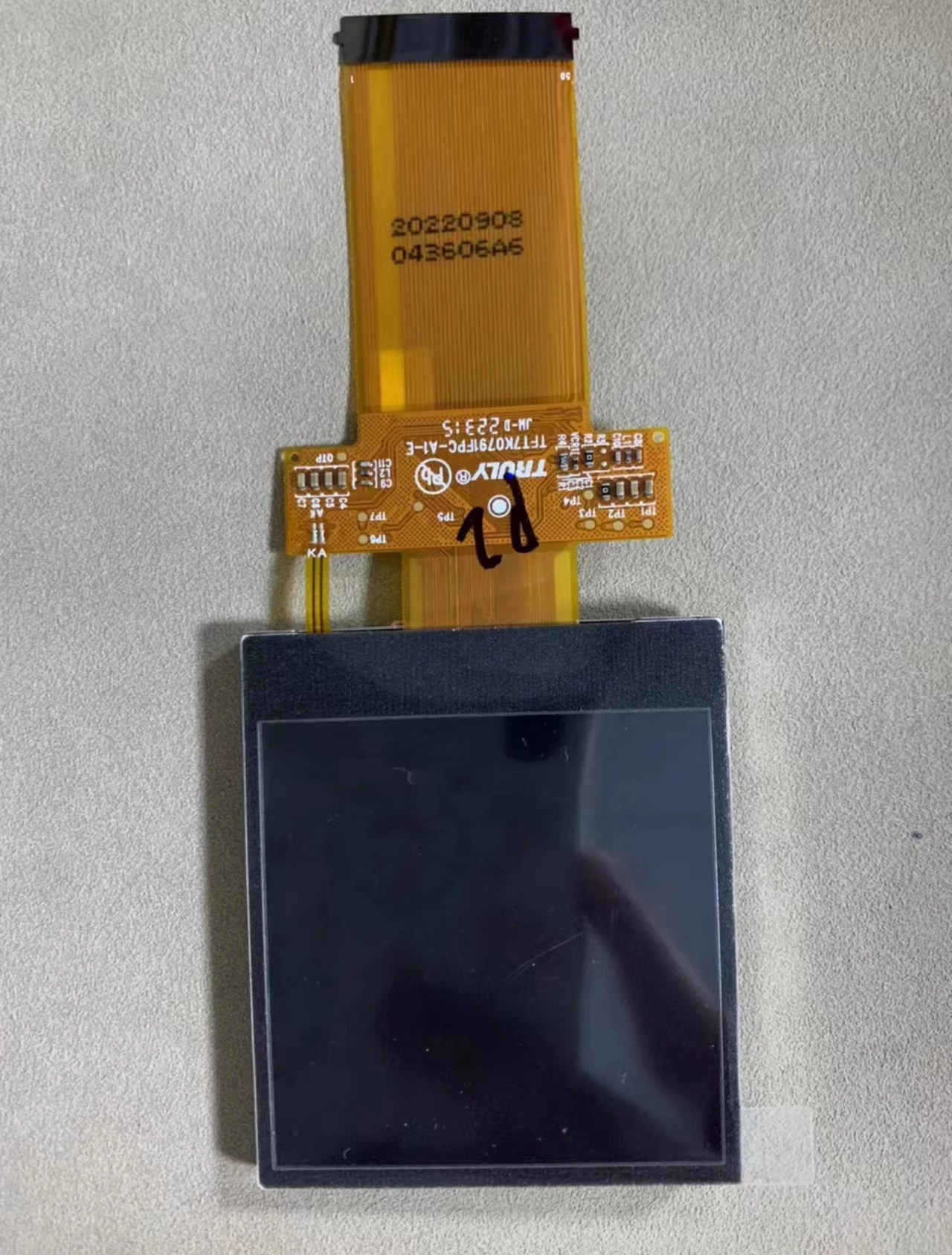

New Original 2.5-inch TFT7K0791FPC-A1-E TFT2P2221-V6-S-W-E LCD Display Screen For Casio mini TV LCD Screen Replacement