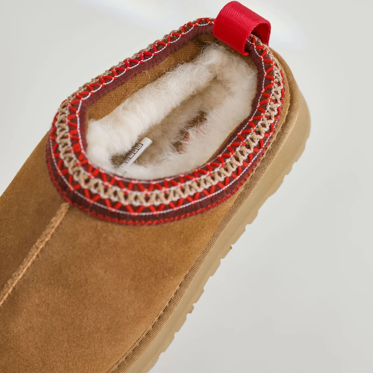 thumbnail image 3 of Nuevas botas de nieve de plataforma de felpa corta de piel, chanclas, zapatos de invierno 2024, zapatos casuales de algodón para el hogar, botas planas cálidas, pantuflas tipo mula, 3 of 6