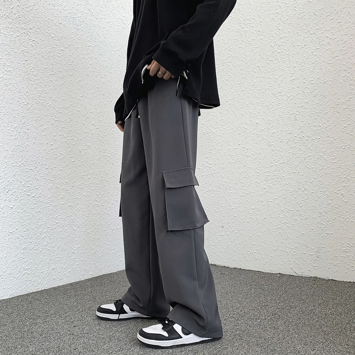 

Men's Drape Pocket Loose Straight Pants Korean Style Wide Leg Overalls Hong Kong Style Handsome Workwear Trousers Male Clothing