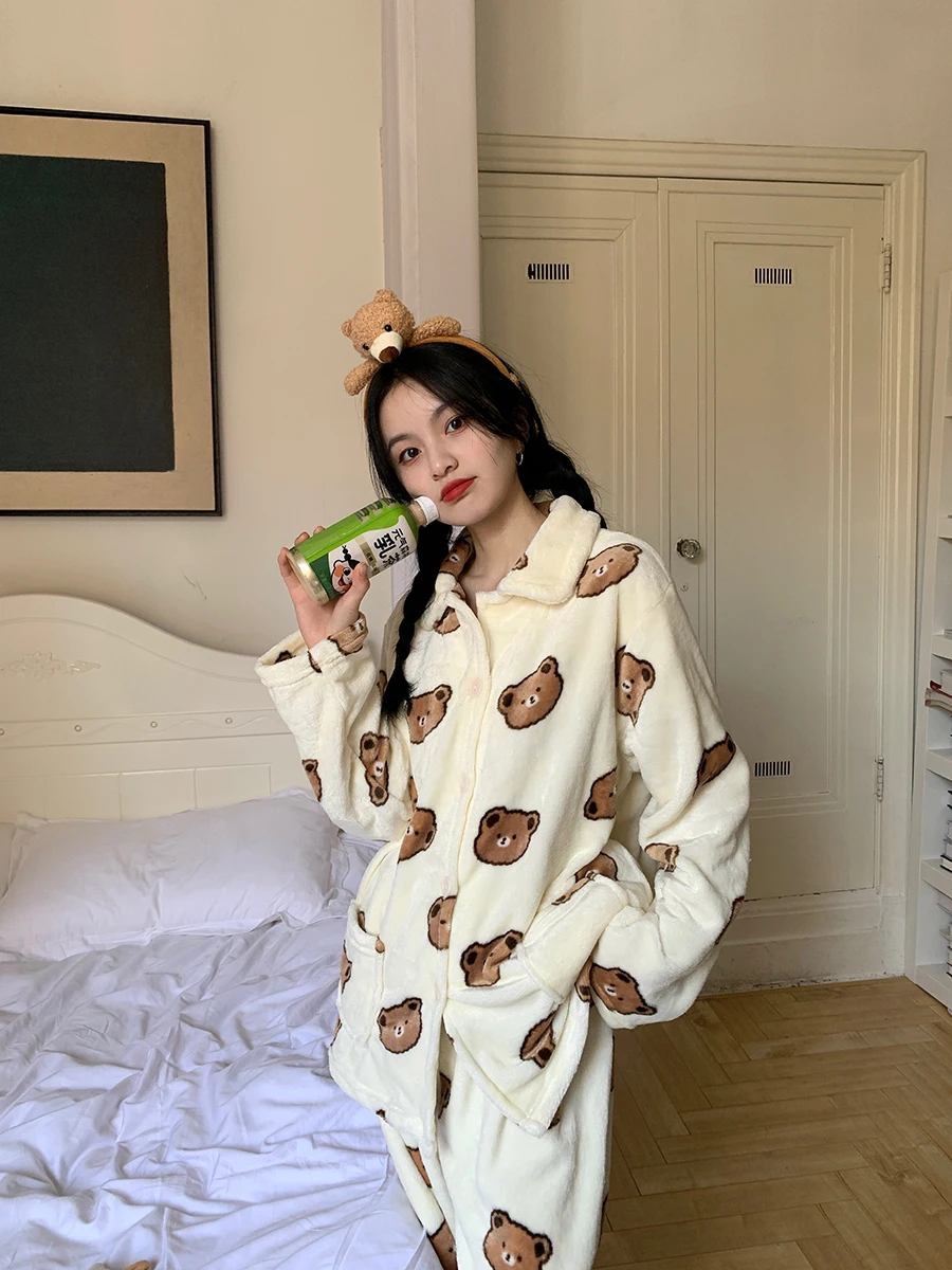 2023 new winter Korean style sweet cute style playful cute comfortable skin-friendly thickened flannel loose pajamas women chic