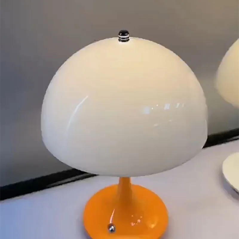 Mushroom-Shaped LED Desk Lamp USB Charging Dimming Function Ideal For Restaurants Living Room Bedrooms As Decoration Light LT043