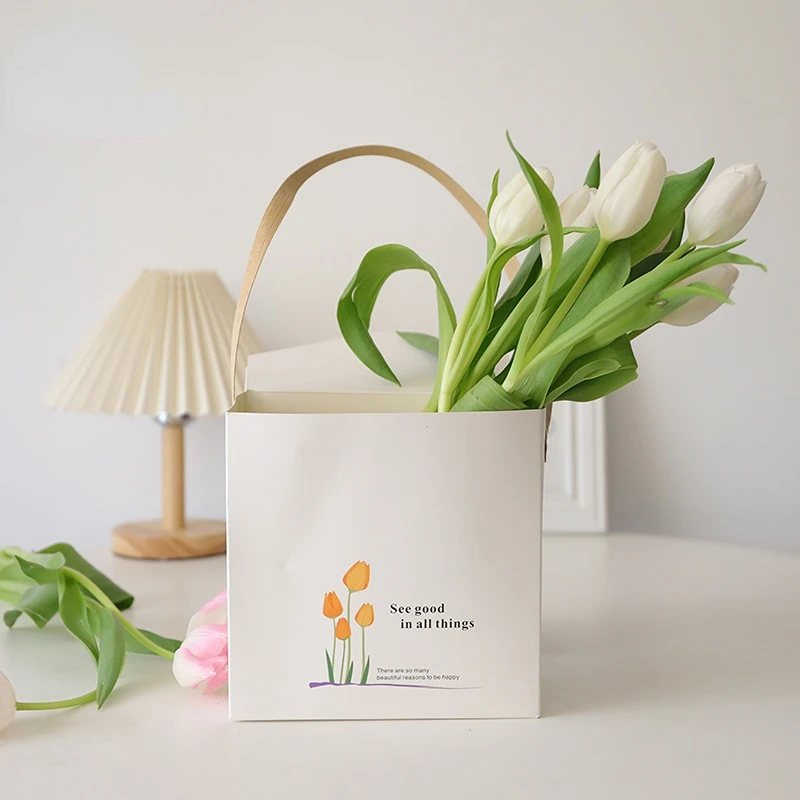 

5pcs Tulip Chamomile Flowers Bouquet Box with Handle Goddess Festival Floral Art Packaging Materials Portable Flower Box