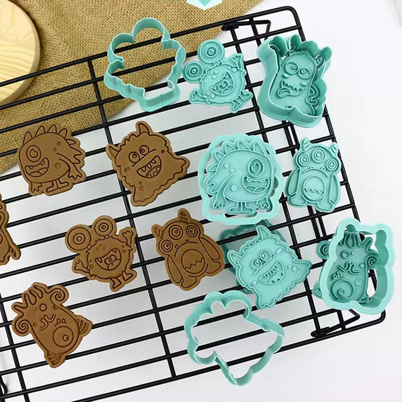 6pcs Cookie Cutter Set Space Astronaut Alien UFO Cute Animal Monster Biscuit Mold Cookie Stamps Baking Mould for Halloween cookie cutter baking mold cookie mould cookie printing mold