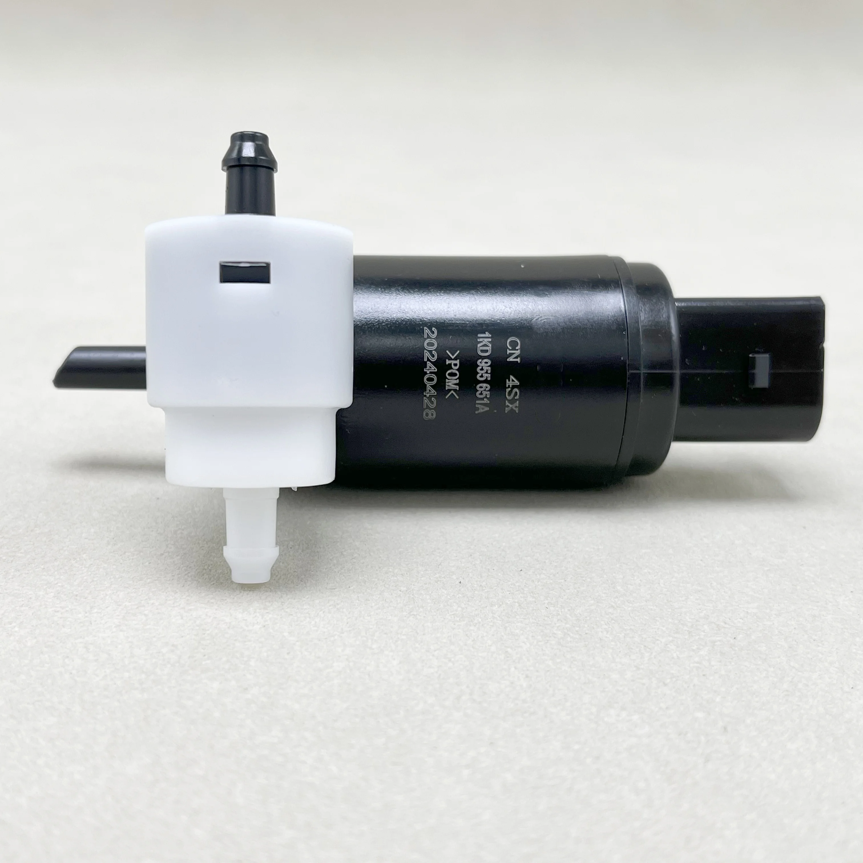 Windshield Wiper Washer Water Pump Motor Polo Octavia Passat B7 Golf MK6 MK5 1KD955651A 1KD 955 561 A windshield washer pump