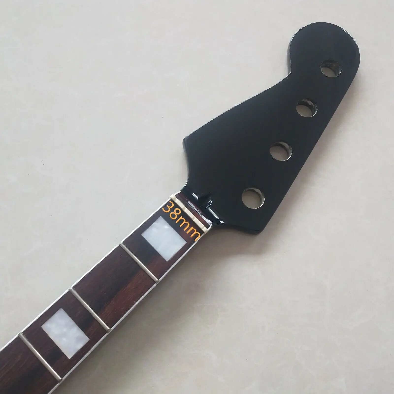 

Reversed head 4 String Bass Guitar Neck 20 fret 34inch Maple Rosewood Fretboard