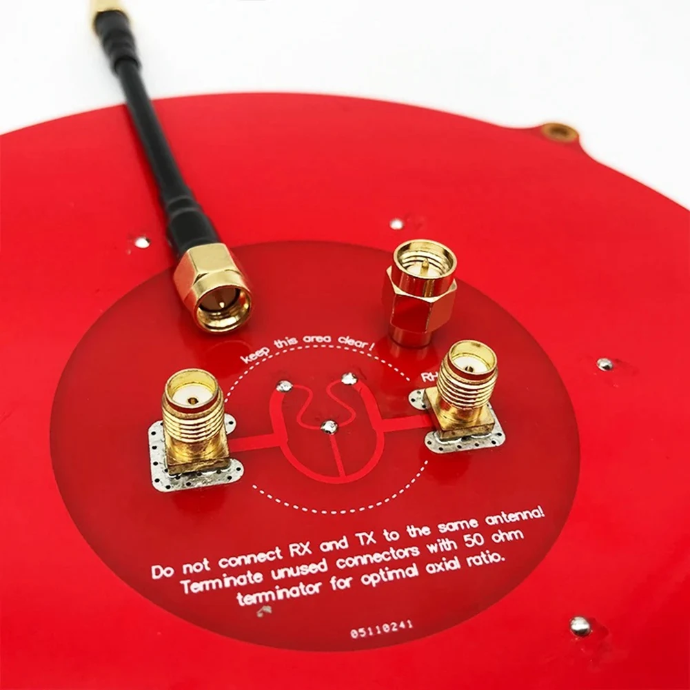 Antenne FPV 5.8GHz 14dBi Pagode Triple Alimentation 150mm