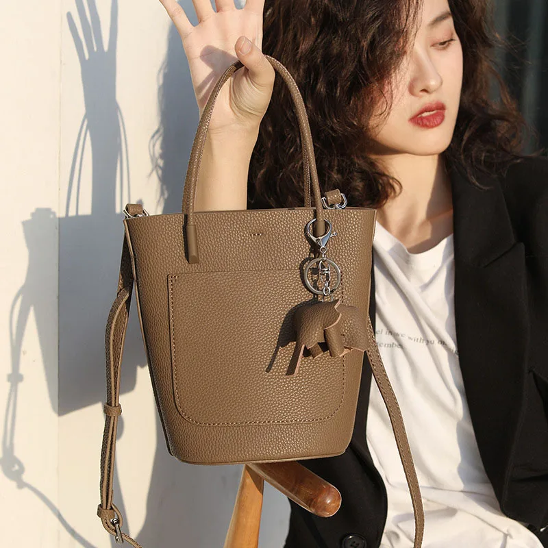 

2023 Women's Bucket Genuine Leather Vintage Crossbody Shoulder Bag Women Top-handle Handbag Daily Fashion Totes For Trave