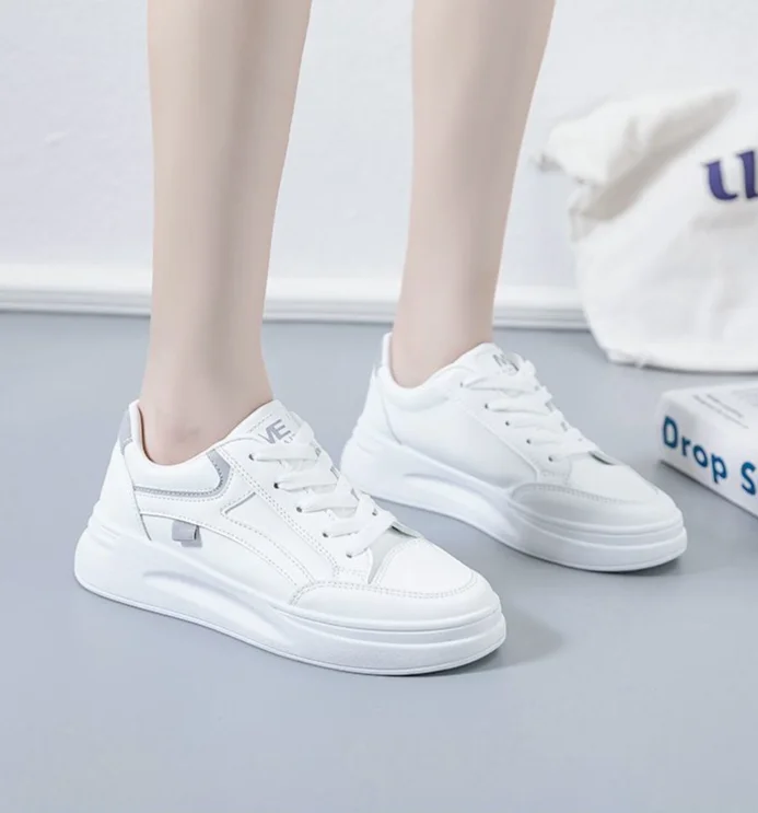 Bianco Primavera 2024 Nuovo Sport Studente Versatile Spesso Casual Tavola Morbida Suola Corsa Scarpe da Donna Scuola Media_voghion.com