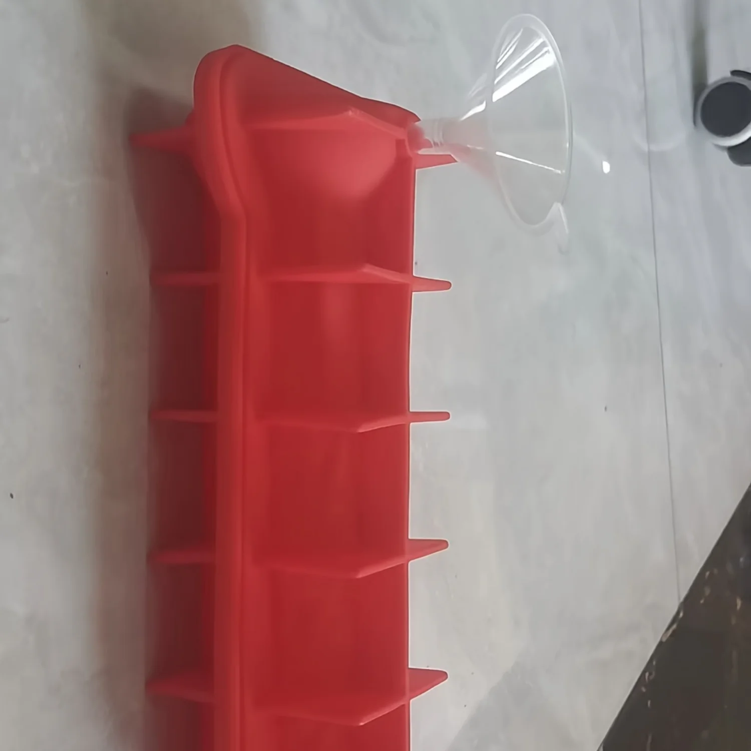 Ice Mold Silicone Ice Cube Mold Tray with Lid