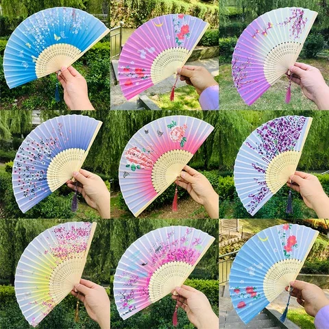 

Chinese Style Vintage Silk Flower Printing Hand Held Fan Bamboo Prints Fan Handmade Ornaments Wedding Dance Party Supplies