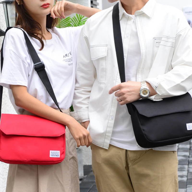 New Fashionable Flow Large Capacity Casual Lightweight Nylone Handbag Ladies Fashionable Street One Shoulder Bags